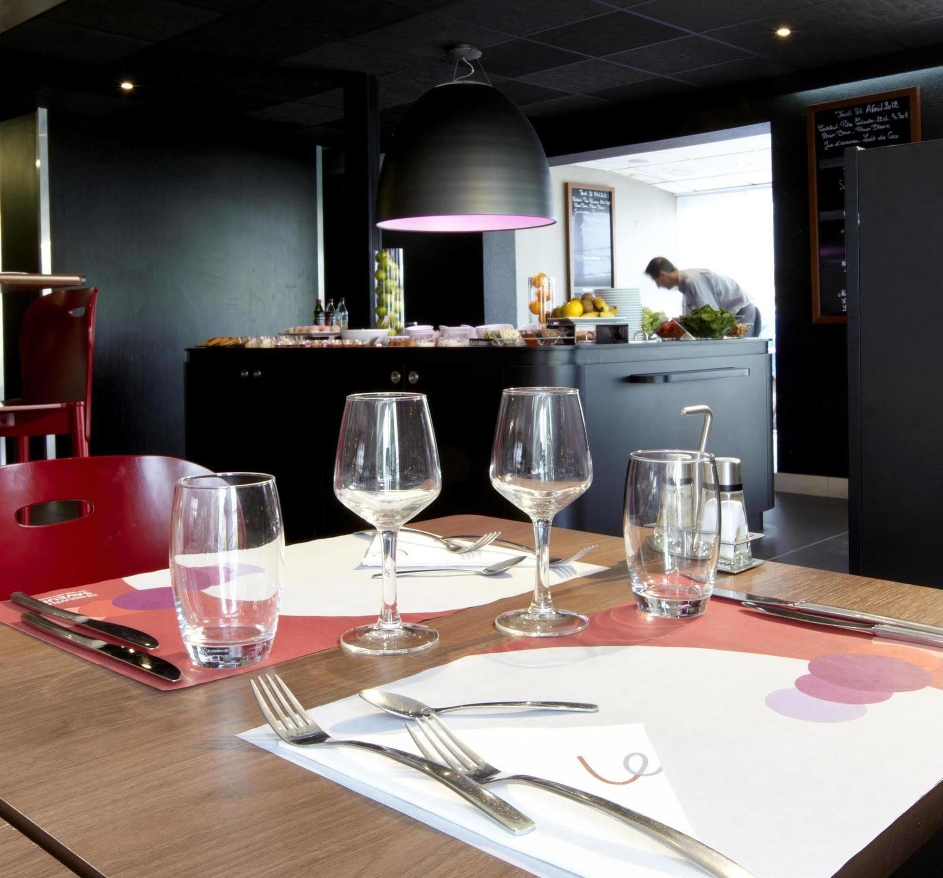 Hotel Campanile Lille Sud - Chr Restaurant foto